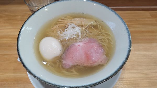 「塩 味玉入り¥890-」@中華そば 一清の写真