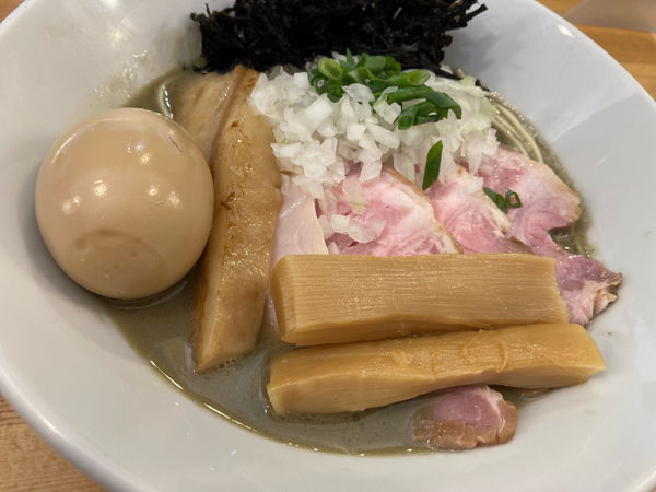 「濃厚煮干らーめん 特製仕様」@煮干らーめん 川むらの写真