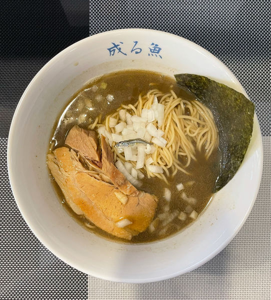 「鯖そば」@煮干し中華そば 成る魚の写真