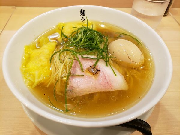 「塩SOBA味玉入り　海老わんたん」@麺うらたの写真