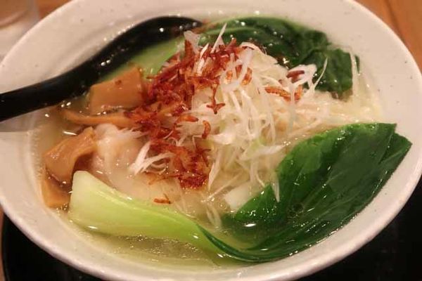 「海老塩わんたん麺　1,000円」@麺処直久 新橋店の写真