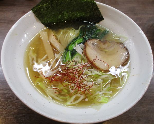 「塩そば＋サービス小ライス　800円」@塩そば 加とうの写真