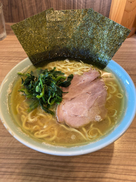 「ラーメン　中盛　濃いめ　固め　多め」@ラーメン 清水家の写真