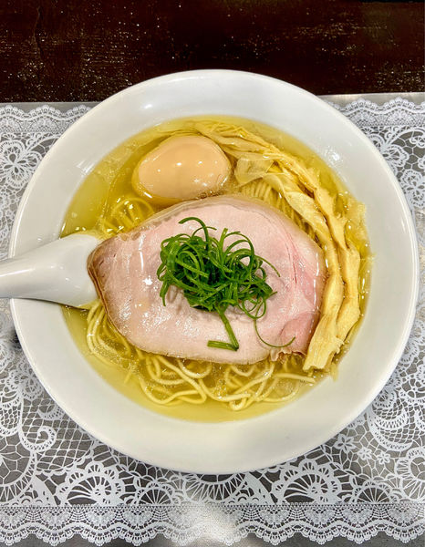 「鶏そば【白醤油】味玉付」@中華そば ふじ野の写真