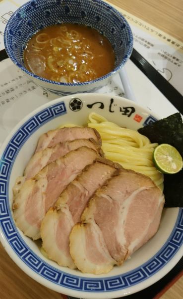 「濃厚つけ麺（大盛り）＋チャーシュー×４」@つじ田 ららぽーと富士見店の写真