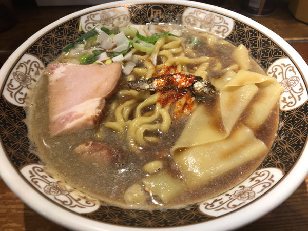 「煮干しラーメン」@すごい煮干ラーメン凪 渋谷東口店の写真