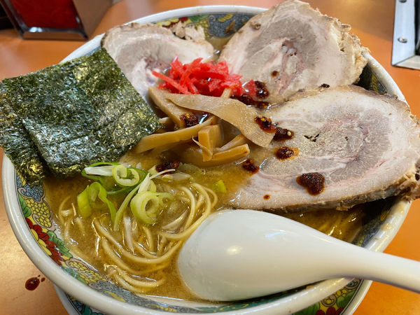 「ラーメン（こってり、麺固め、チャーシュー2枚増し）」@幸来の写真