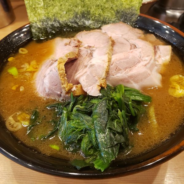 「チャーシュー麺」@横浜家系ラーメン 武虎家 尾山台店の写真