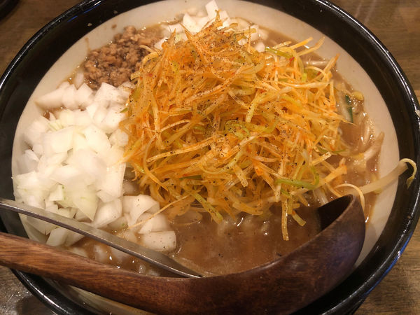 「赤からネギ味噌ラーメン　タマネギ」@味噌ラーメン専門店 日月堂 与野本町店の写真