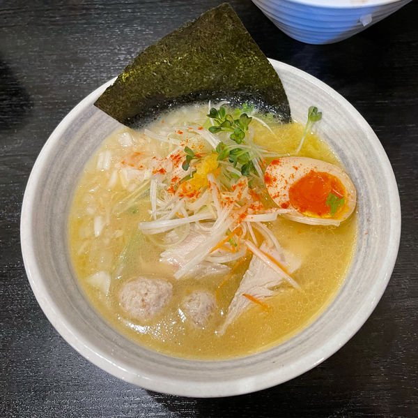 「特製濃厚鷄塩ラーメン」@鶏SOBA 春夏冬～あきない～の写真