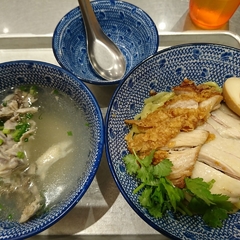 カオマンガイキッチン エキュート大宮店の画像