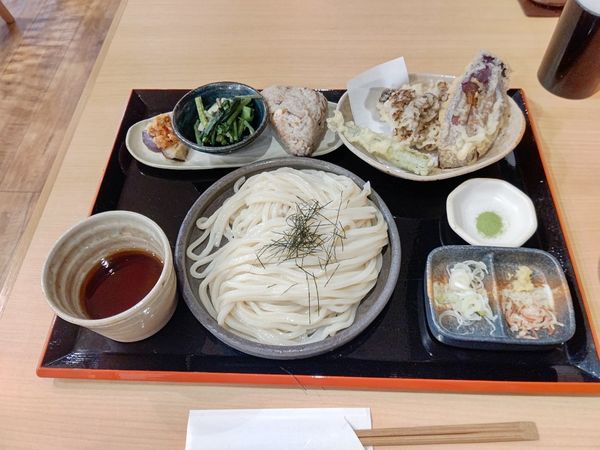 「Ａランチセット(並盛・360g)1,100円」@水沢うどん 水香苑 高崎モントレー店の写真