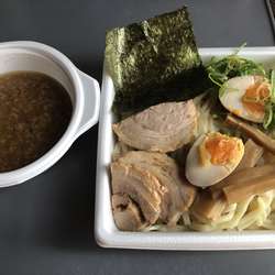 濃厚魚介豚骨つけ麺SP（大盛り）