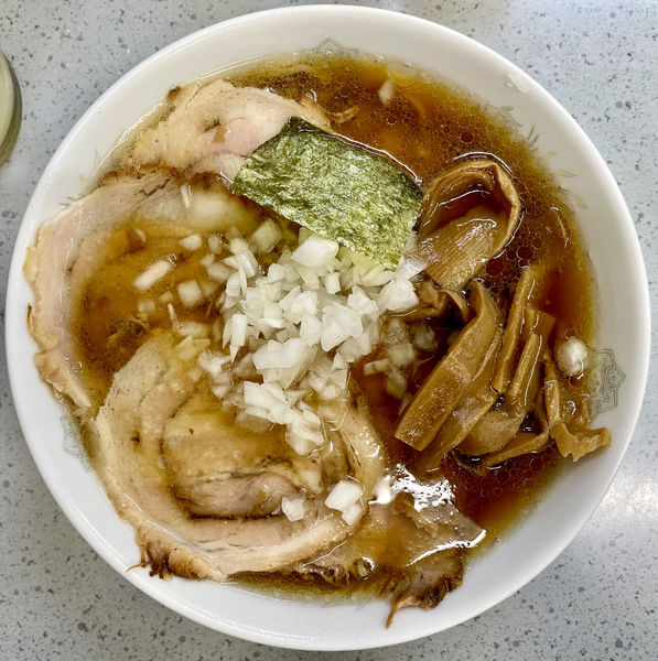 「アサヒスーパードライ 中瓶 → チャーシューメン（ミックス）」@丸幸の写真