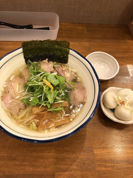 「ゆず塩ラーメン　プチ丸餃子」@らーめん 仙松の写真