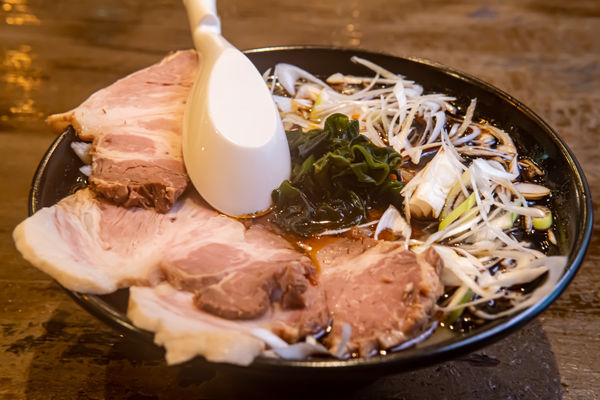 「黒勝浦タンタンメン」@麺屋MASTER PIECE 一宮店の写真