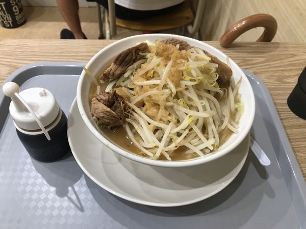 「豚ラーメン　中200g」@ラーメン 中毒 東向島店の写真