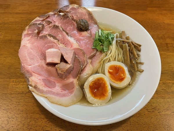 「ポルチーニ香る塩らぁ麺全入り 1200円」@らぁ麺はうす Sumika0の写真