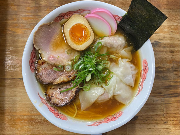 「流星プレミアムワンタン麺」@流星軒の写真