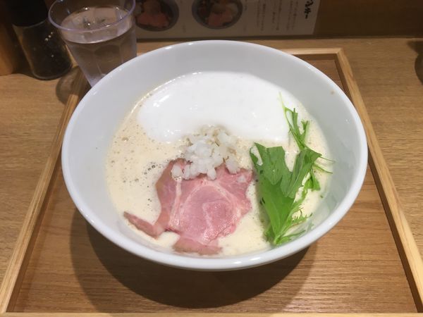 「ふく流らーめん」@ふく流らーめん 轍 東京高田馬場本店の写真