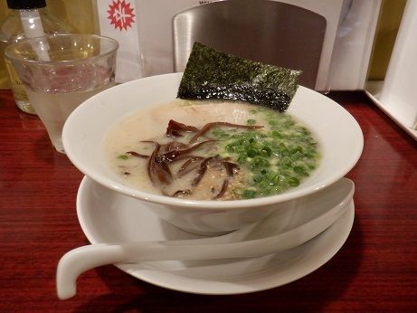 「半ラーメン」@博多まるきんラーメン 雪谷店の写真