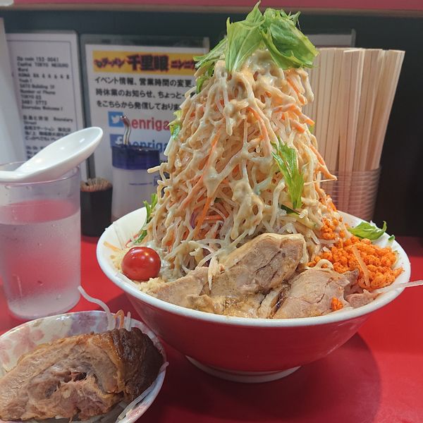 「冷やし中華(普通)920円、豚1枚100円」@千里眼の写真