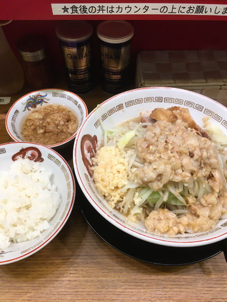 「ミニラーメン+ライス+肉かす油」@豚山 荻窪店の写真