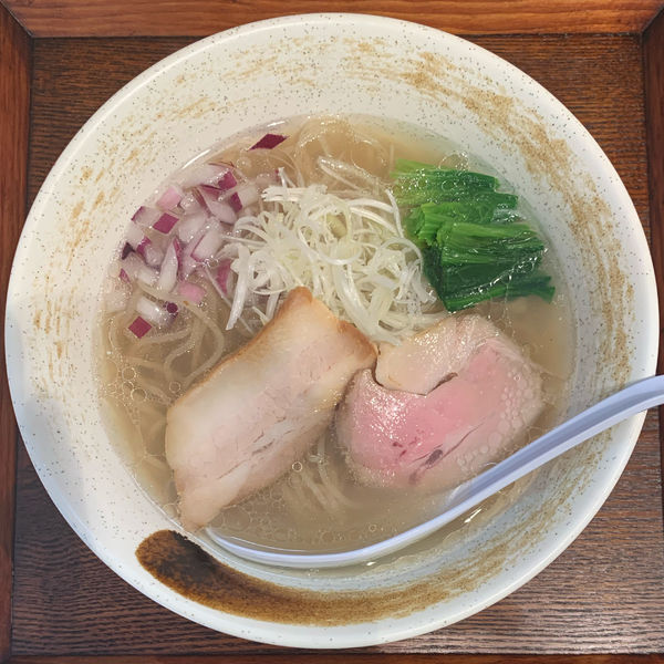 「塩らぁ麺」@貝出汁らぁ麺 みぎわの写真