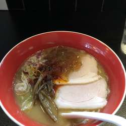 辛い魚介豚骨醤油