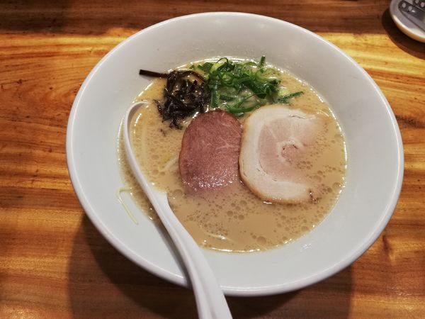 「白丸」@博多一風堂 仙台東口店の写真