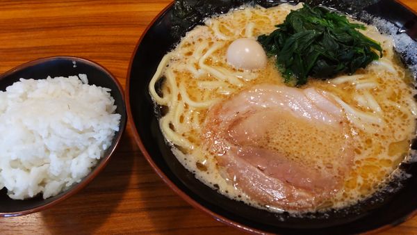 「毎月11日は、家系しょうゆラーメン550円」@横浜家系ラーメン 野田家の写真
