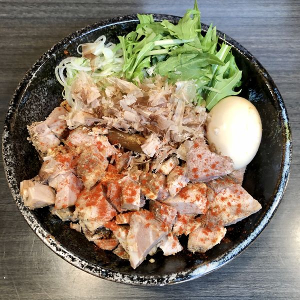 「【夜限定】辛魚介まぜそば 大 ￥900」@ラーメンつけ麺 奔放の写真