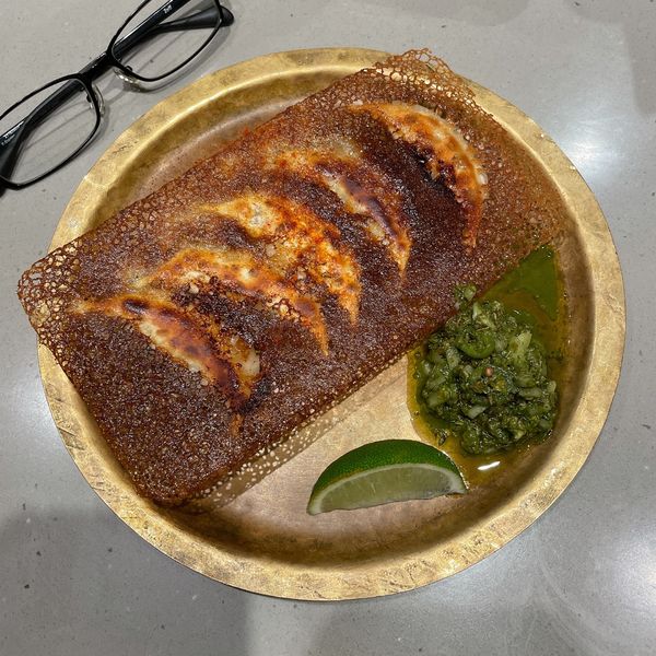 「青唐辛子とハーブの肉餃子」@餃子と〆の店 Nood eの写真