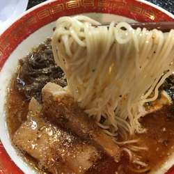 黒マー油豚骨チャーシュートッピング