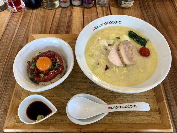 「純鶏白湯らーめん＋馬トロめし(小)」@もののこころ 東松戸店の写真