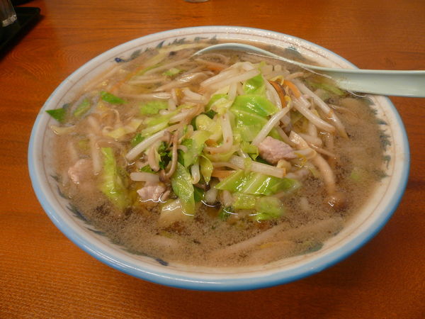 「みたけラーメン」@手打ちラーメン 東峯園の写真