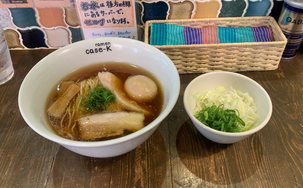 「とりのらぁめん 醤油 味玉 ねぎ」@ramen case-Kの写真