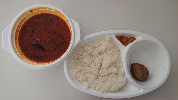 「（テイクアウト）豆カレー（７０倍）　８２０円」@エチオピアカリーキッチン アトレ秋葉原店の写真