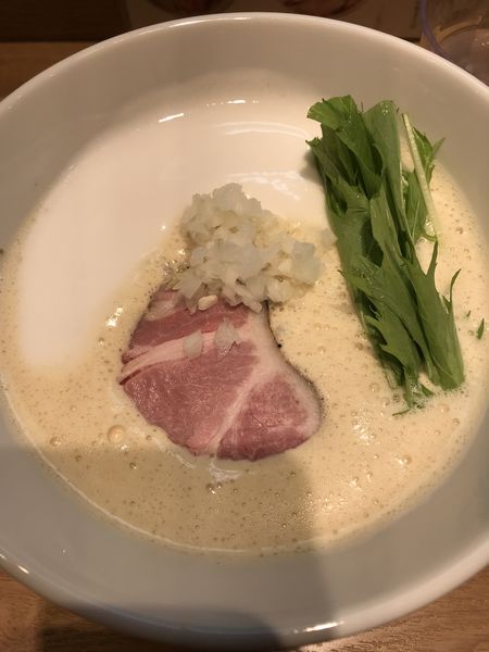 「ふく流らーめん」@ふく流らーめん 轍 東京高田馬場本店の写真