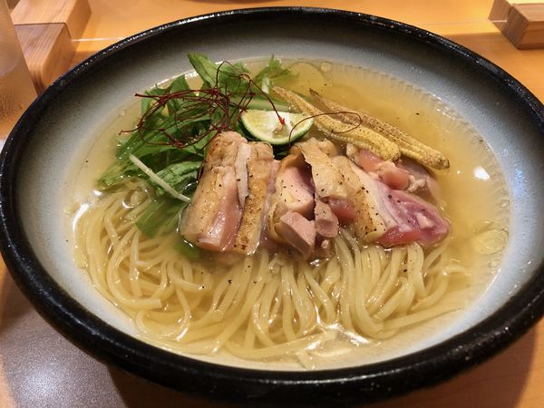 「スダチと阿波尾鶏冷やしタタキ」@醤油と貝と麺そして人と夢の写真