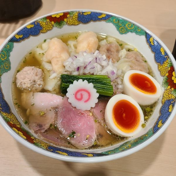 「特製山椒ワンタン麺(大盛無料)¥1290」@ぷれじでんとの写真