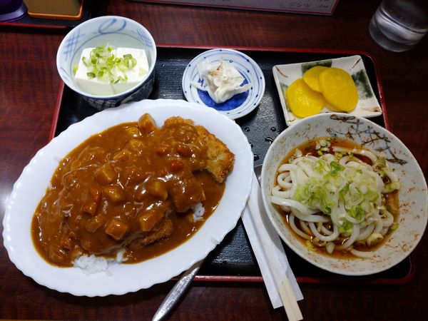 「カツカレーセット（600円）」@手打そば処・酒処 どんどんの写真
