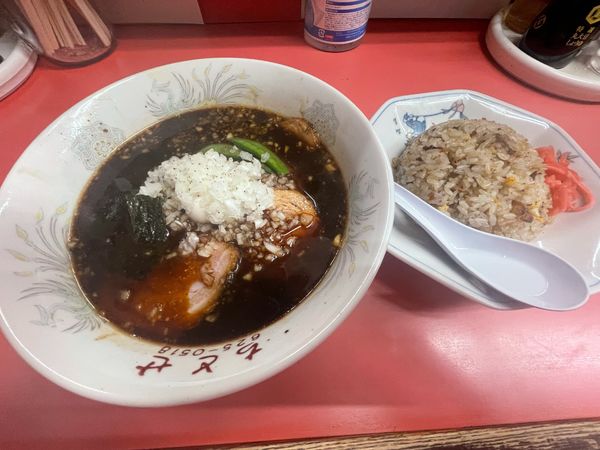 「チャーシュー麺とチャーハン」@ラーメン ちとせの写真