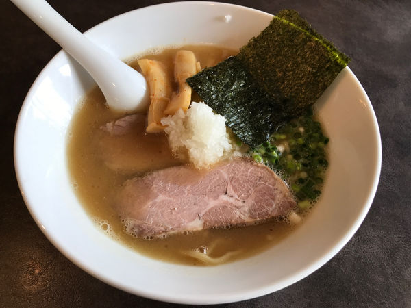 「しょうゆ　800円」@麺や 麗の写真