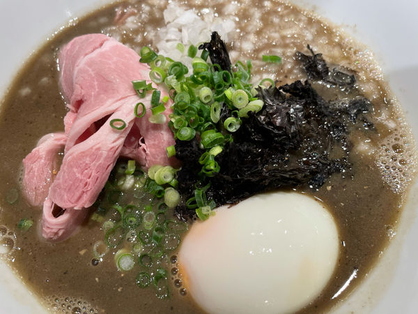 「濃厚イカ煮干そば」@中華そば 十目一八食堂の写真