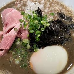 濃厚イカ煮干そば