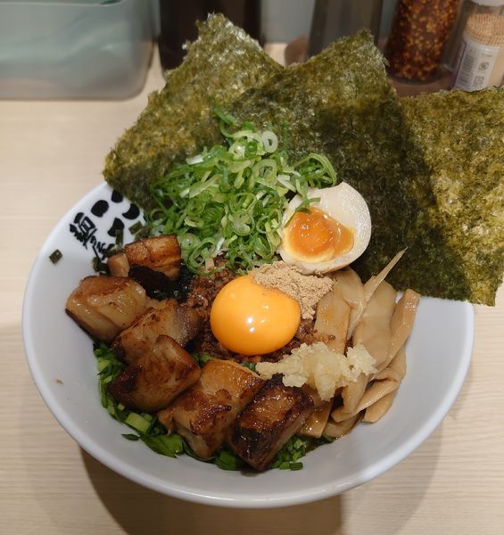 「全部のせ台湾まぜそば(1250円)」@麺屋こころ 所沢店の写真