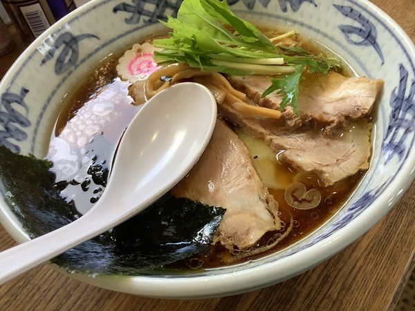 「手打ちワンタンチャーシュー麺（ハーフ）　950円」@手打ち中華そば 凌駕の写真