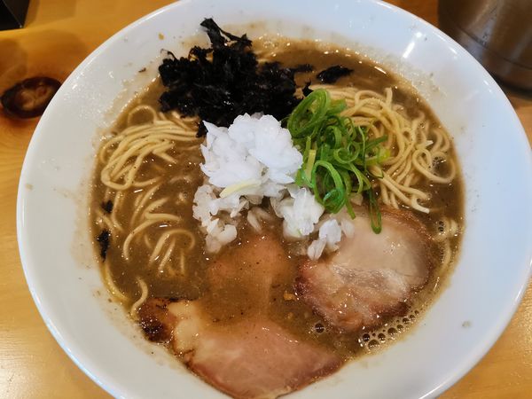 「濃厚煮干そば」@志奈そば 田なか いすみ店の写真