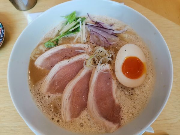 「鶏白湯」@鶏白湯専門店 カネオカラーメンの写真